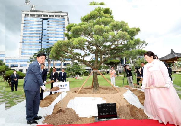 (상) 자치분권과 지역균형 동시에… 전북 30년 변화의 역사
