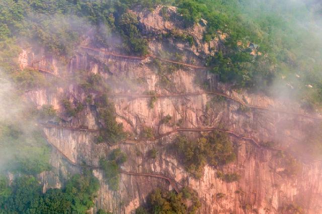 (입선) 구름속 하늘길(순창 용궐산)