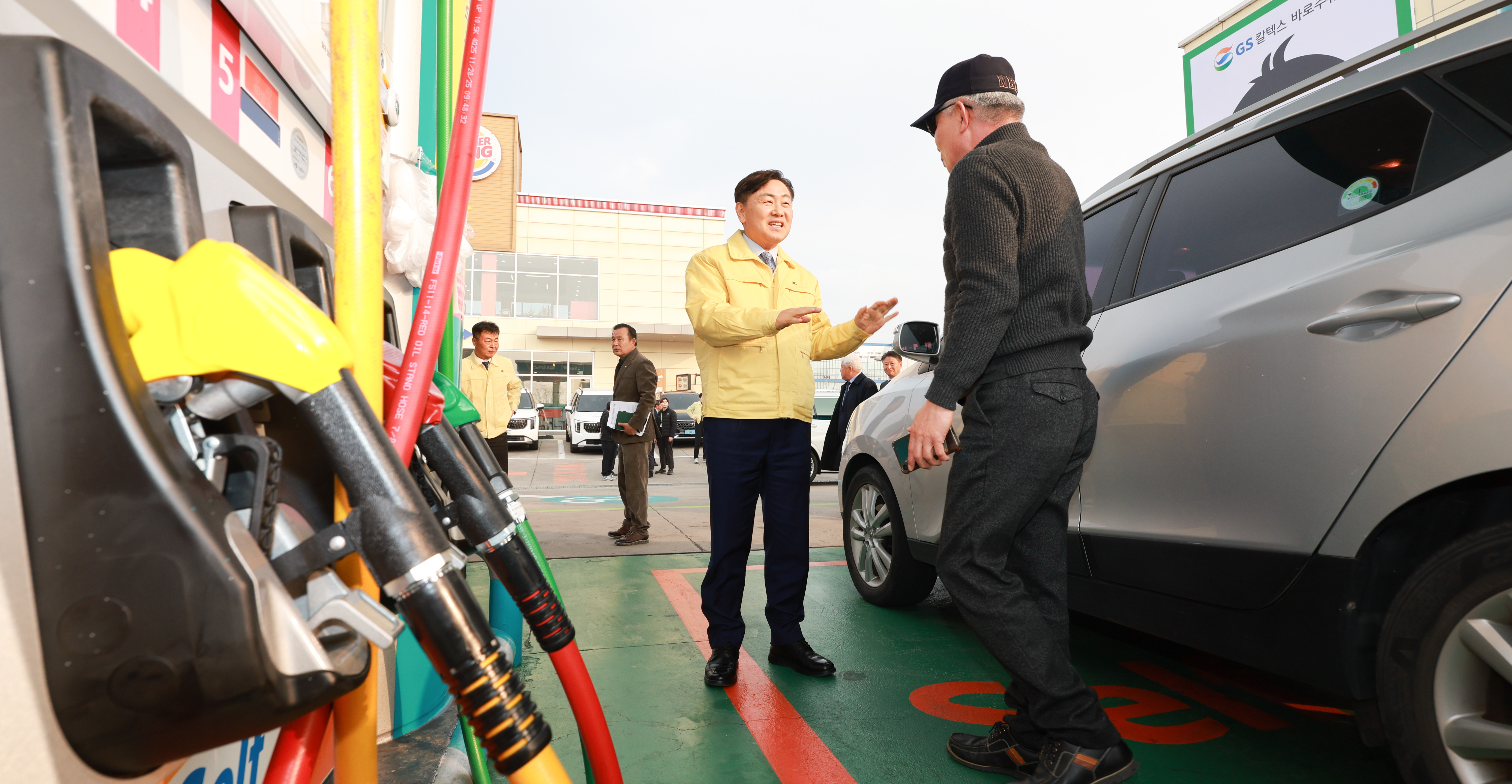 유가안정을 위한 도내 주유소 현장행정 이미지(1)