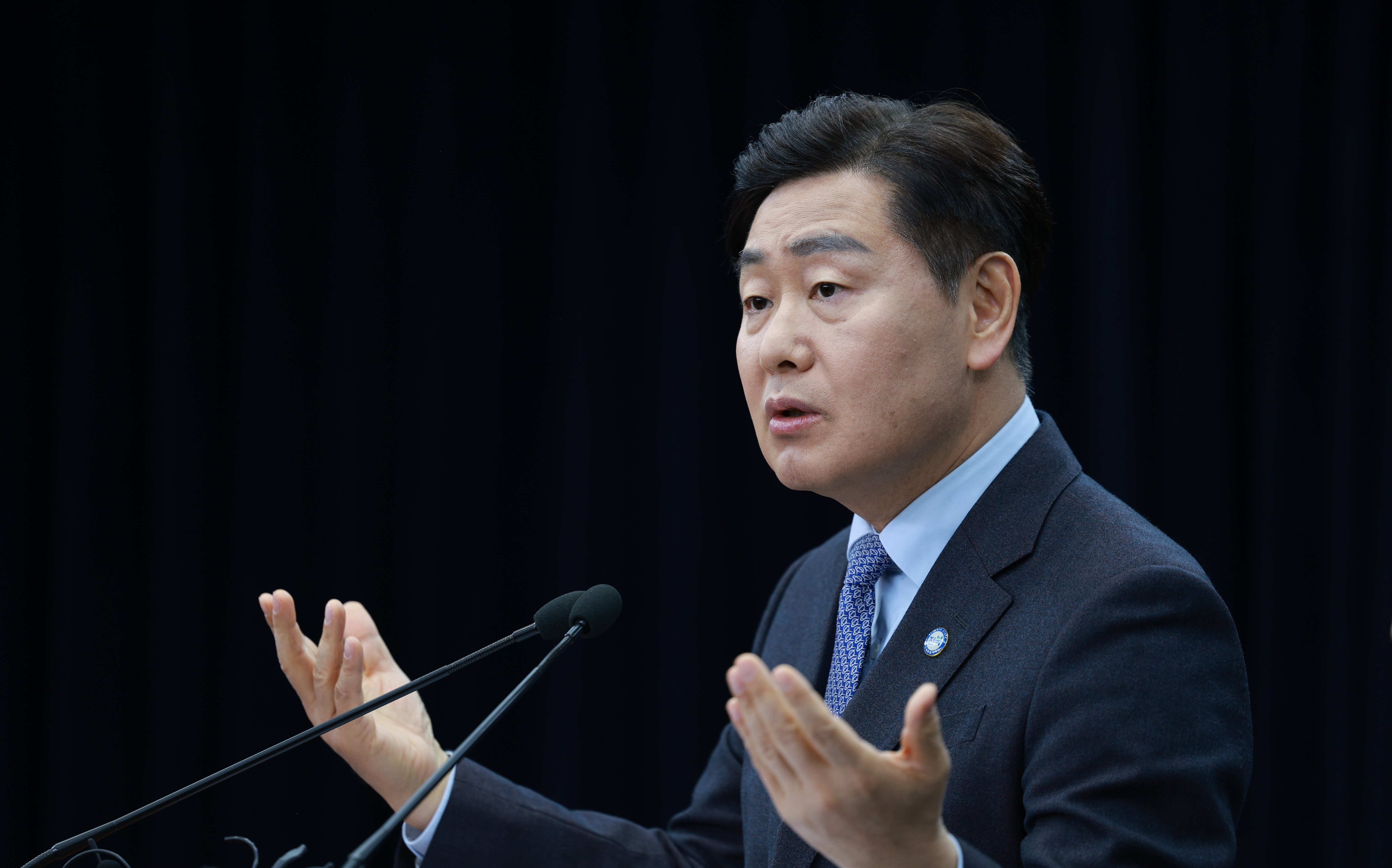 김관영 도지사 군산조선소 새주인 찾아 완전 재가동 기자회견 이미지(2)