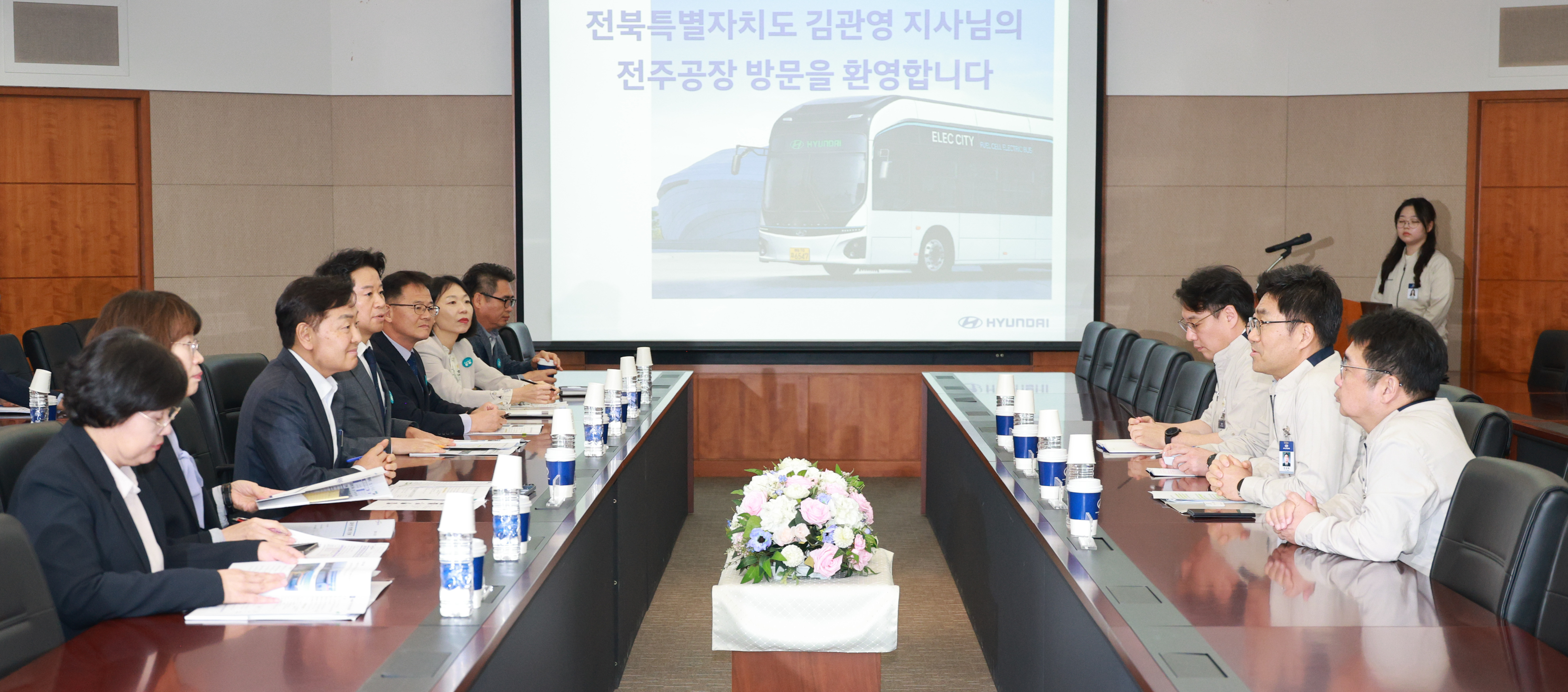 전북 미래 모빌리티 산업 현장행정-김제 특장차 검사지원센터, 완주 현대차 전주공장 이미지(8)