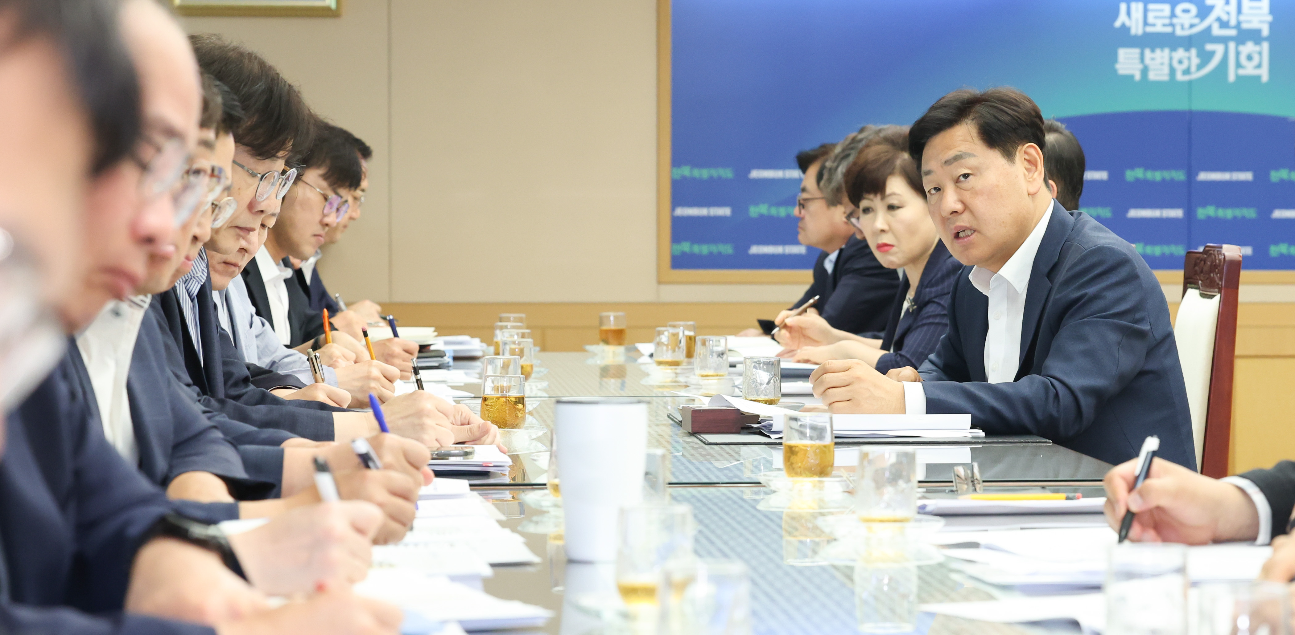 간부회의 이미지(1)