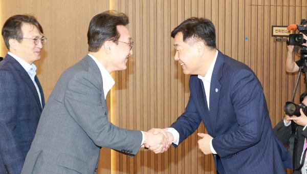 김민석 국무총리 새만금개발청 방문