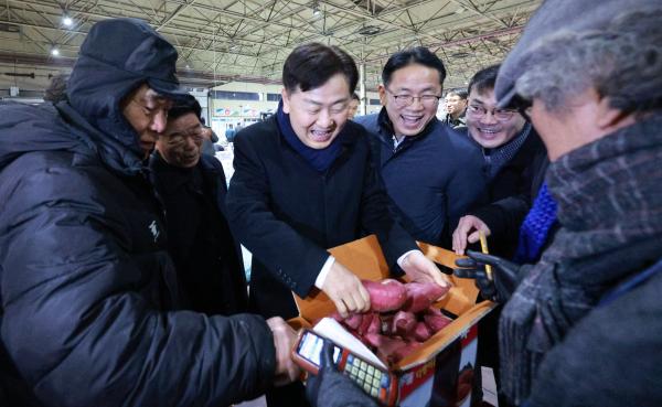 전주시 농수산물도매시장 민생현장 방문