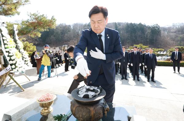 제107주년 3.1절 기념행사-전북독립운동추념탑 참배