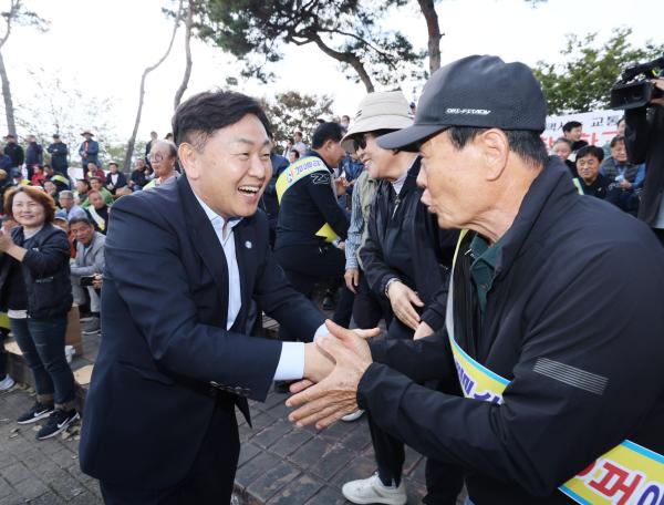 제1회 교통사고 예방 실천 다짐대회 및 개인택시 운수종사자 복지증진 대회