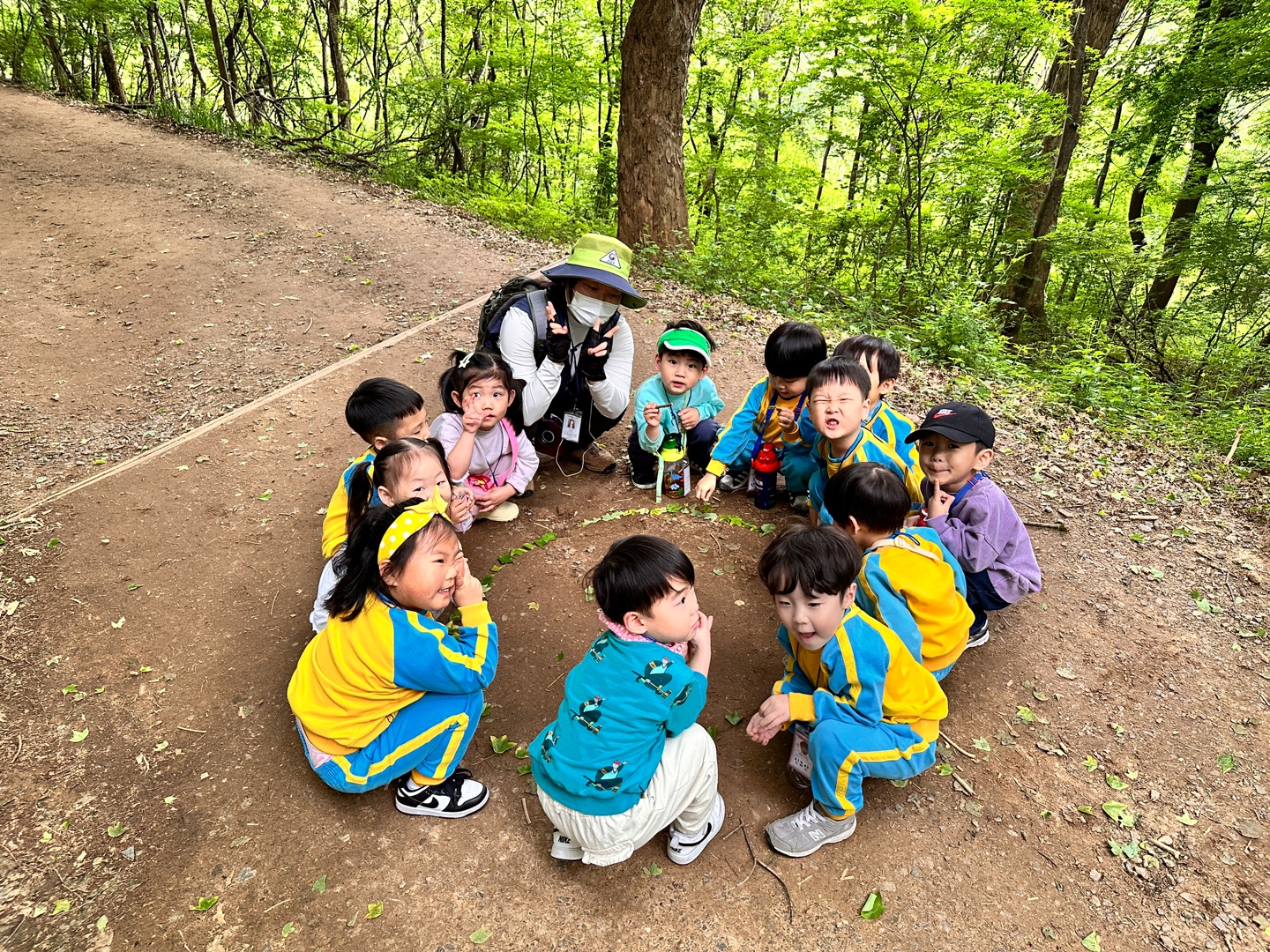 숲속의 안전 대작전! 전북 유아숲 체험원, 꼼꼼한 현장점검 실시 이미지(1)