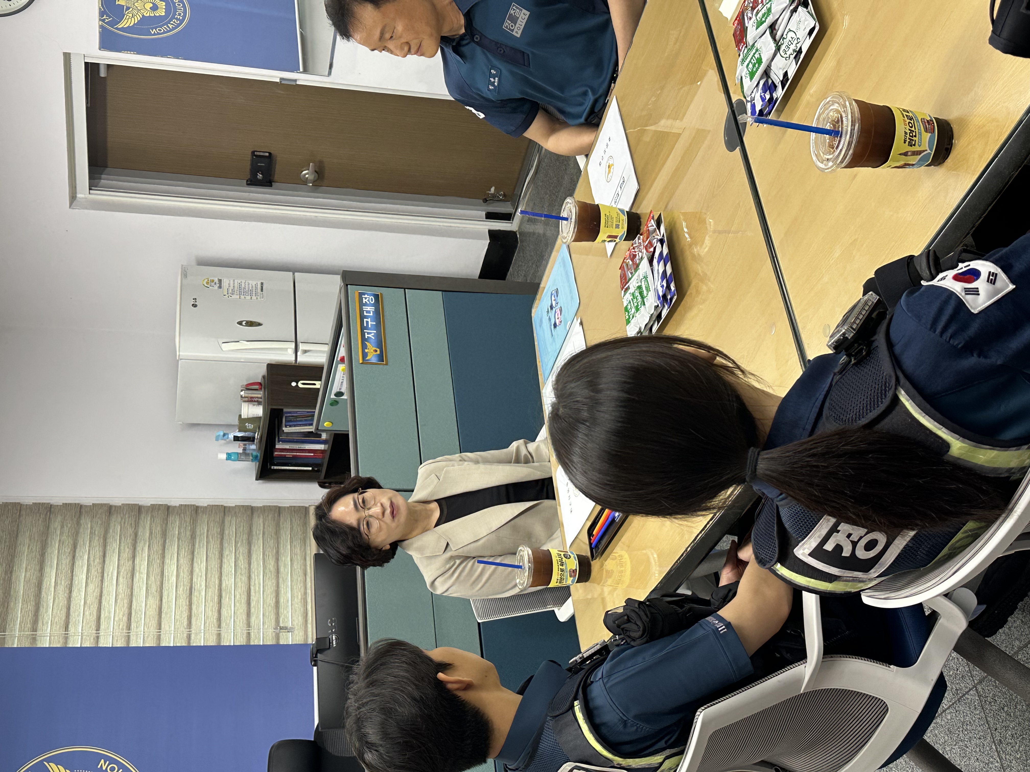 전북자치경찰위, 익산 중앙지구대 방문… 현장 경찰관 격려 이미지(3)