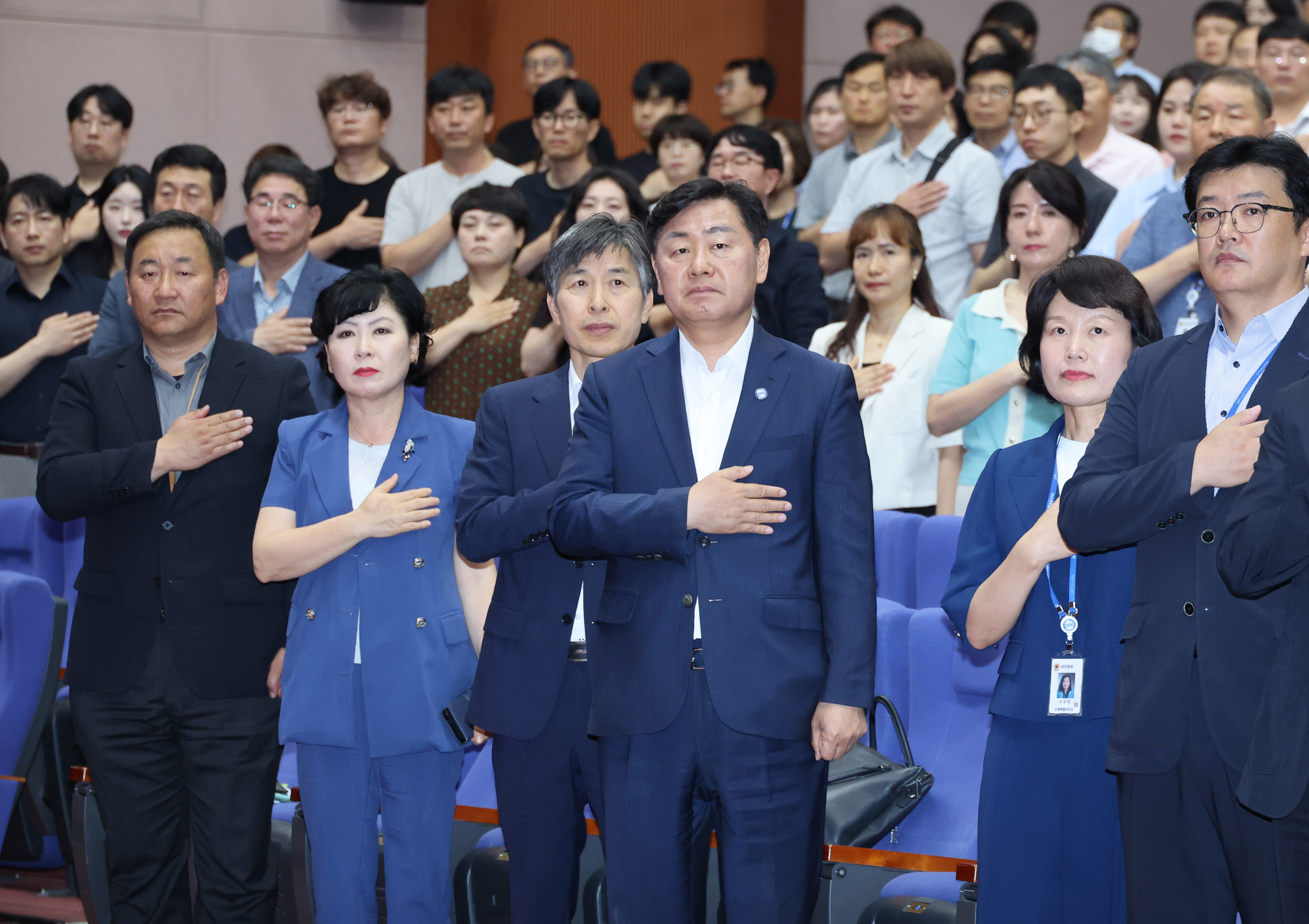 “새 시대, 공직자부터 각오를 새롭게” 김관영 도지사, 직원들과 도정운영 추진상황 소통 이미지(4)