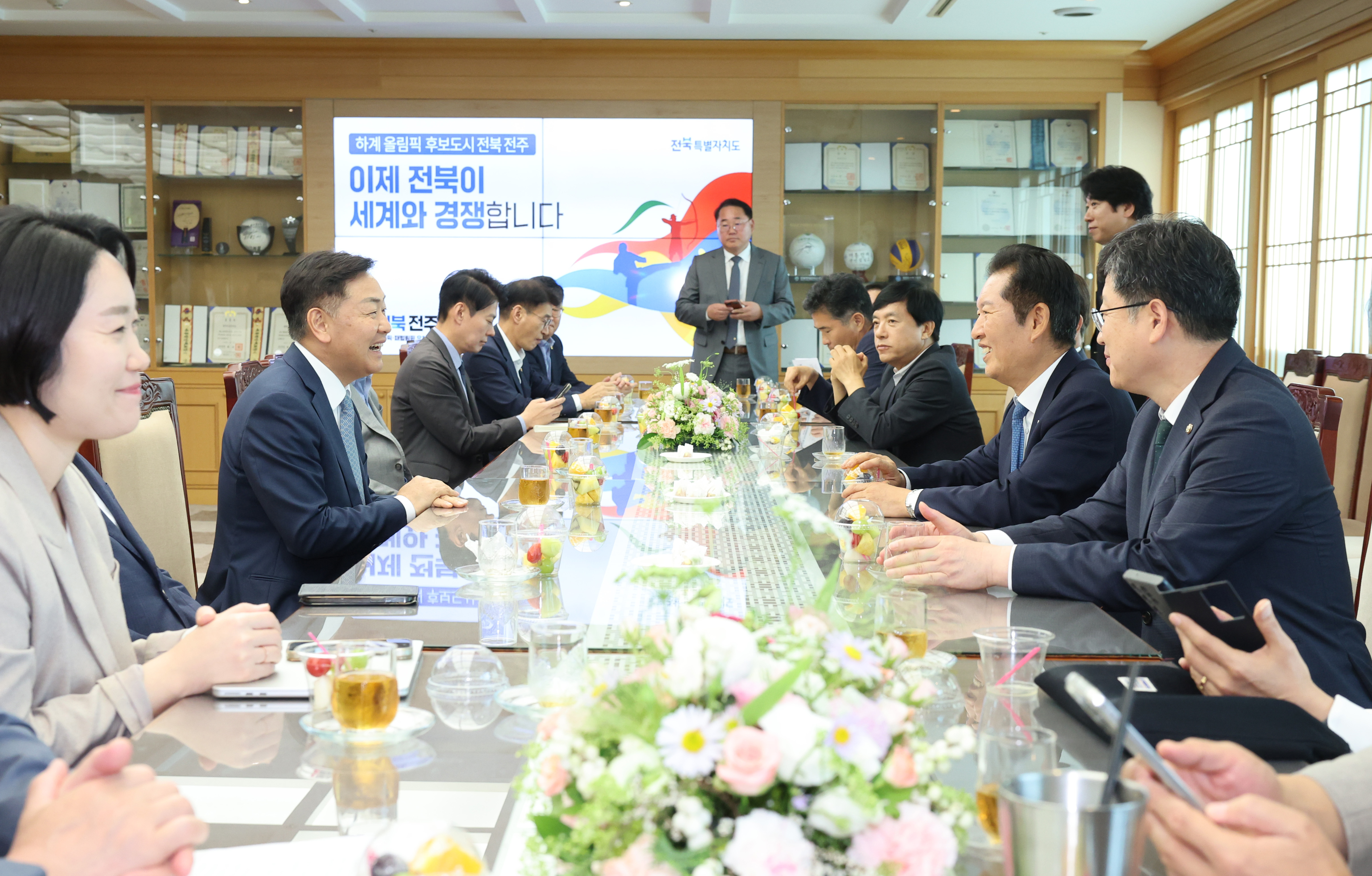 전북특별자치도-더불어민주당, 지역발전 예산·현안 해결 맞손 이미지(4)