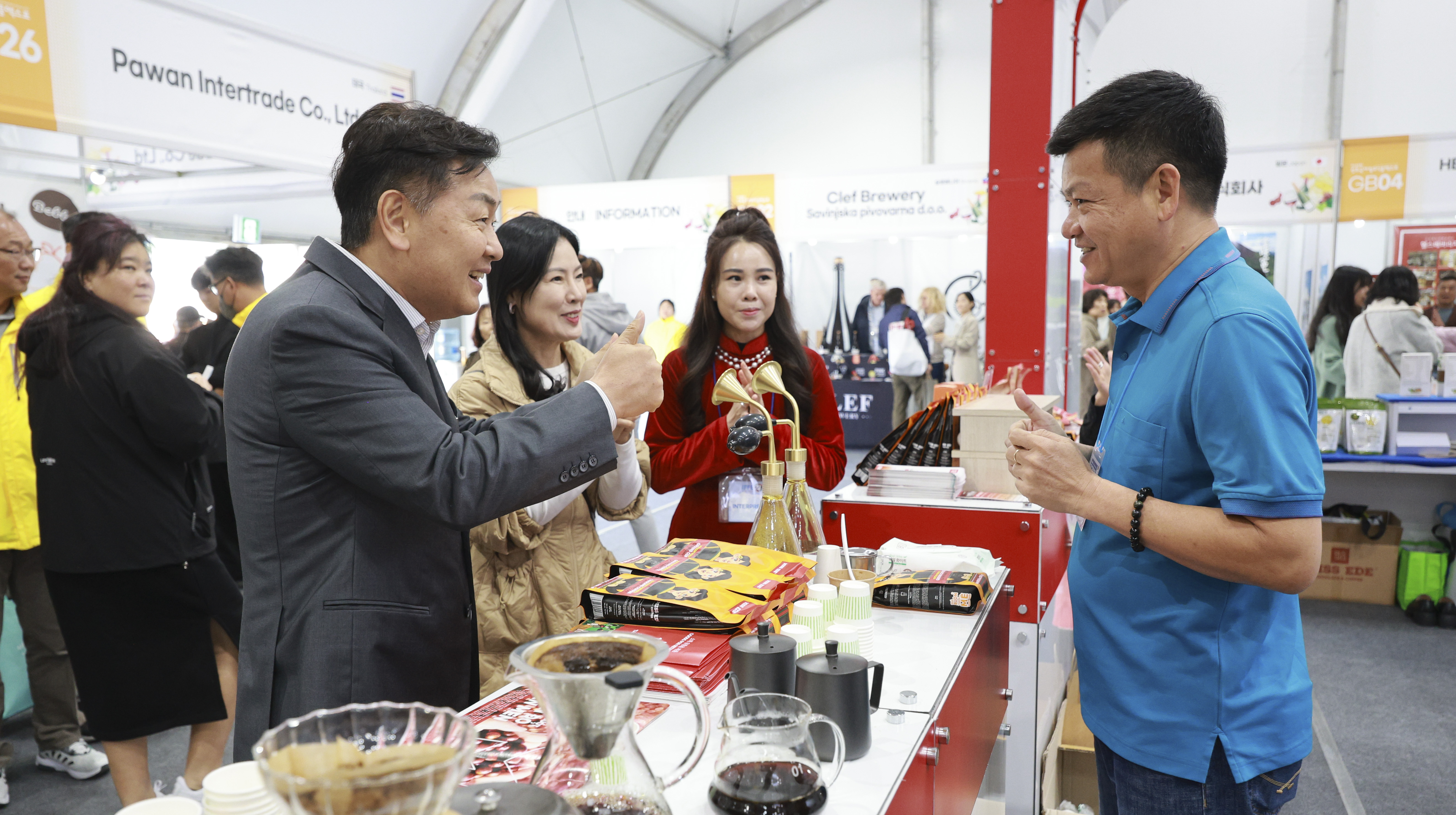 김관영 지사, 전주국제발효식품엑스포  참가 기업 현장 소통 이미지(1)
