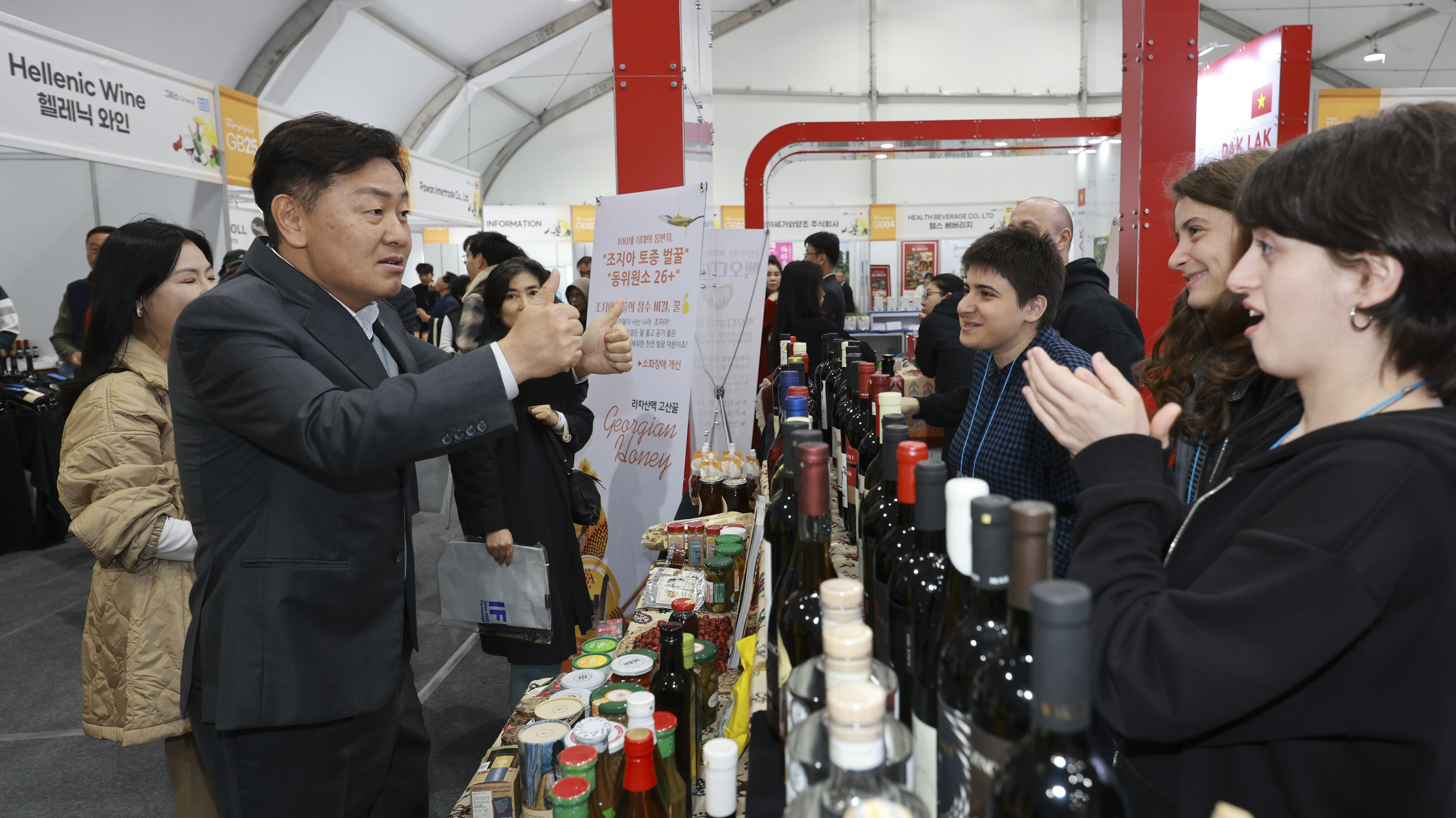 김관영 지사, 전주국제발효식품엑스포  참가 기업 현장 소통 이미지(2)