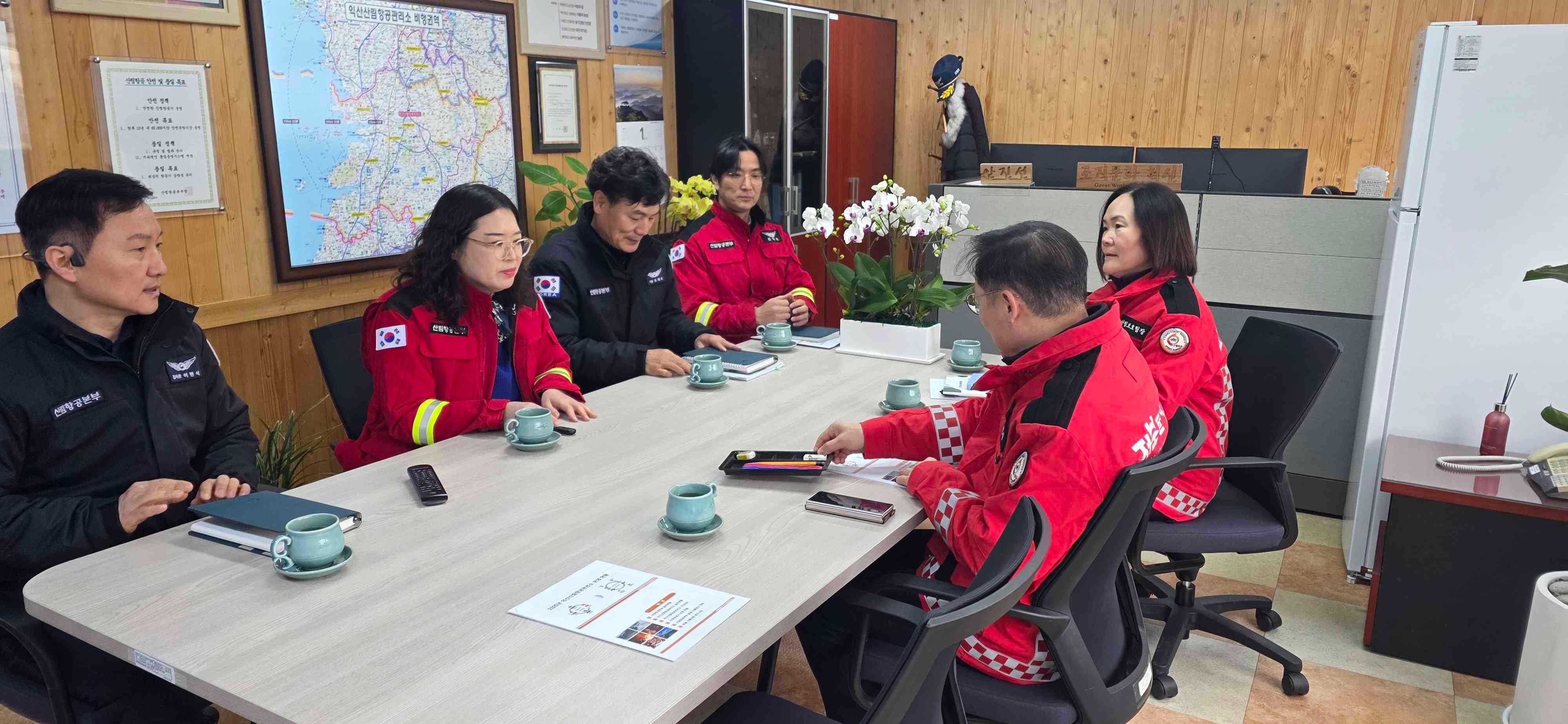 전북특별자치도, 봄철 산불조심기간 맞이  항공 대응체계 점검 이미지(4)