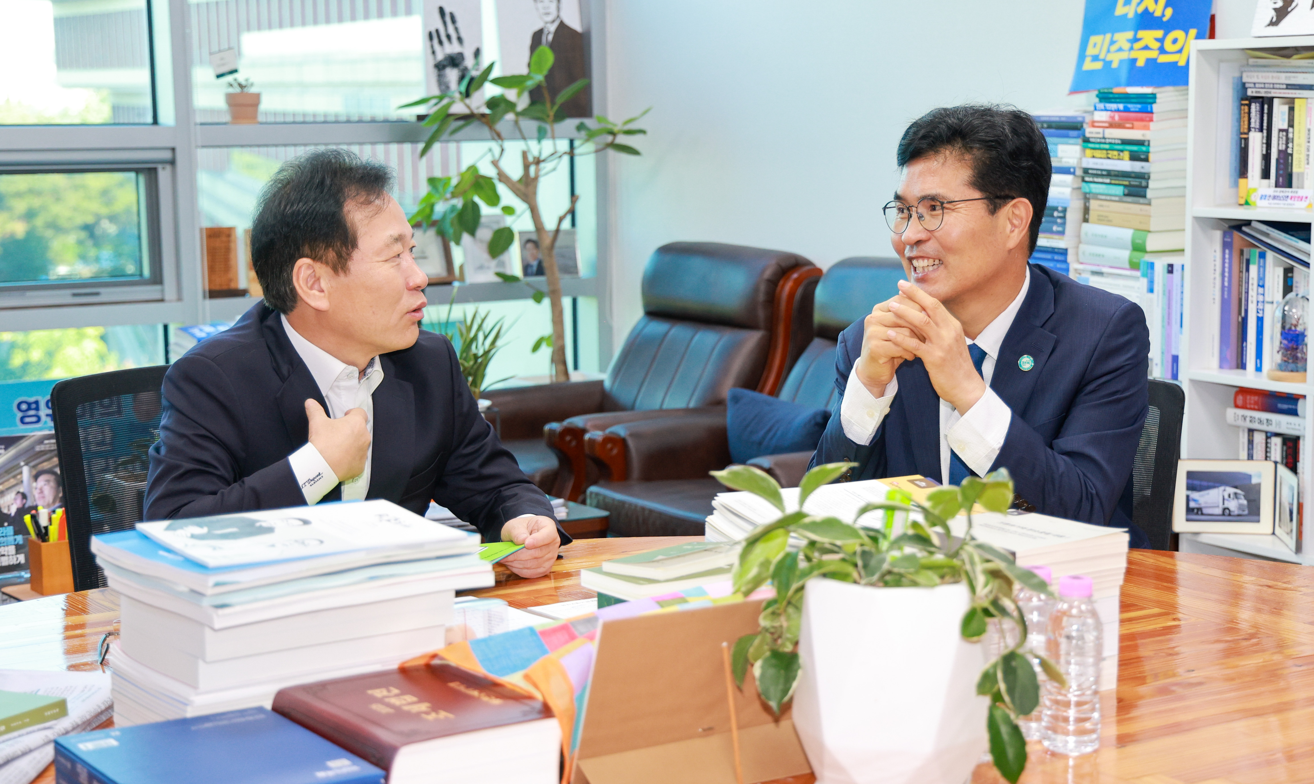 이원택 도지사, 국회서 현대차 9조 투자 및 피지컬AI 뒷받침할 2027 국가예산 총력 건의 이미지(3)