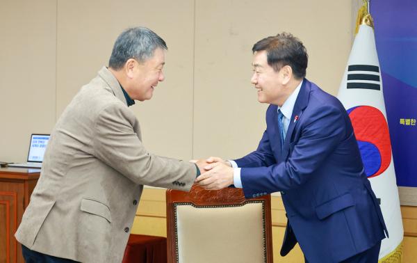 전북자치도, ‘야구 레전드’ 김성한 前 야구감독 명예 홍보대사 위촉