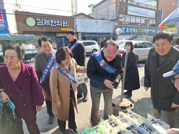 전북자치도, 설 장보기는 ‘정 넘치는 전통시장’에서