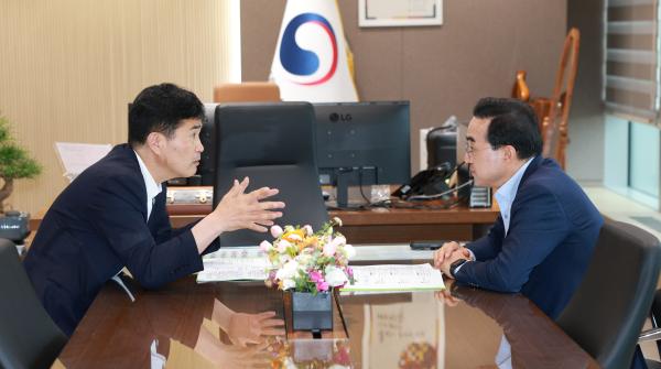 이원택 지사, 취임 첫 중앙부처 행보 …국가예산, 성장엔진 확보 총력