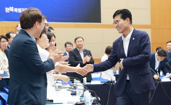 이원택 지사, 첫 확대간부회의서 체감성장 등 도정 핵심가치 강조