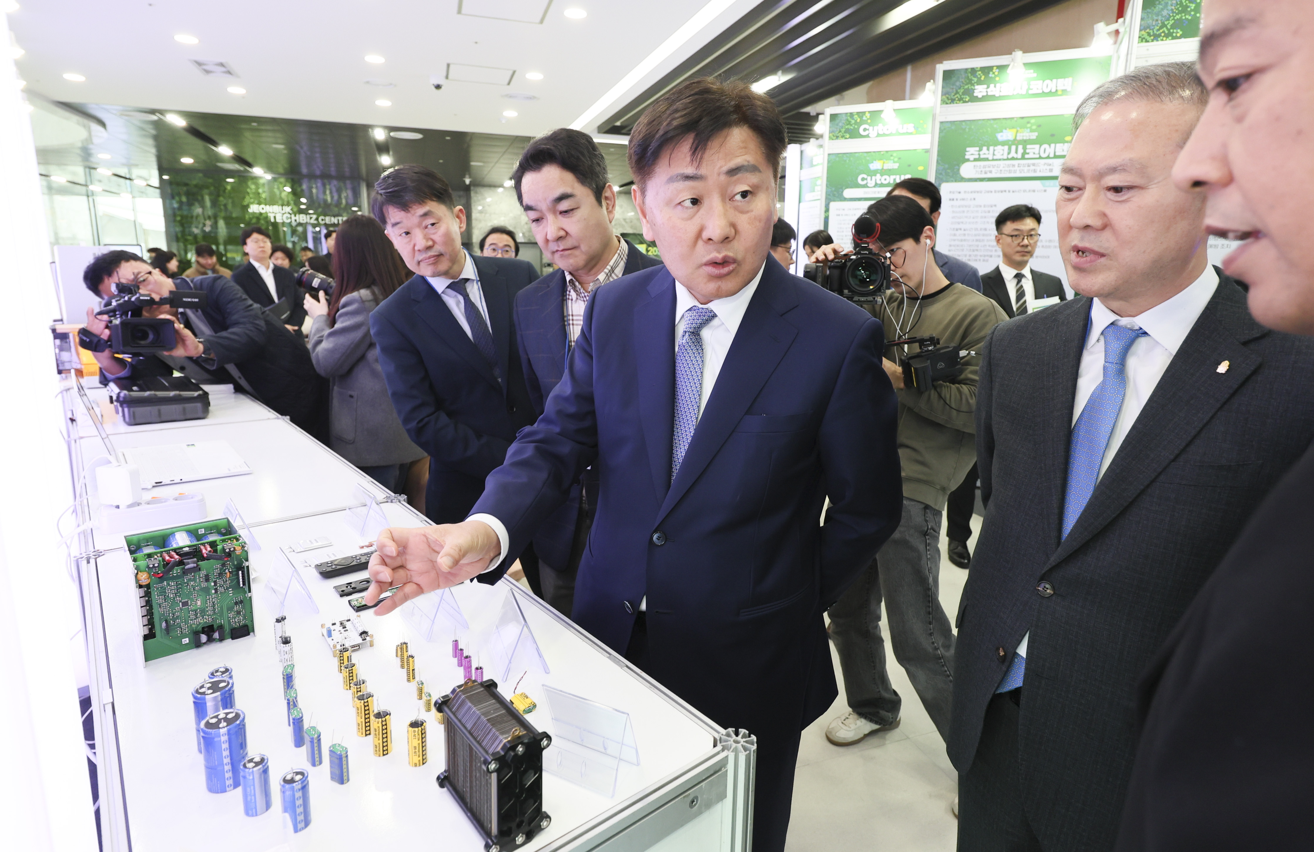 Companies in Jeonbuk extend to CES2025 global market image(2)