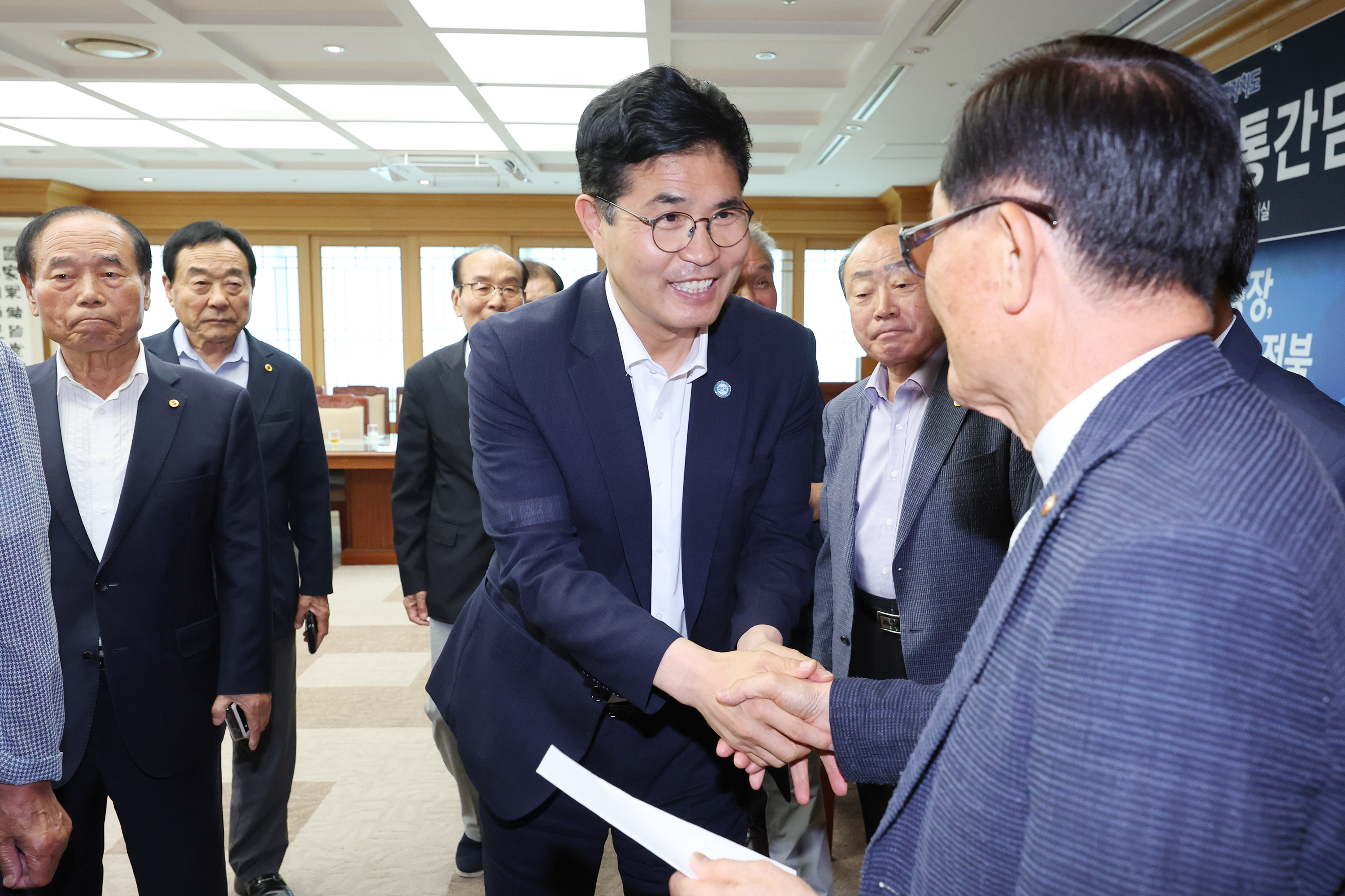 도·시군 노인회장단 간담회 이미지(3)