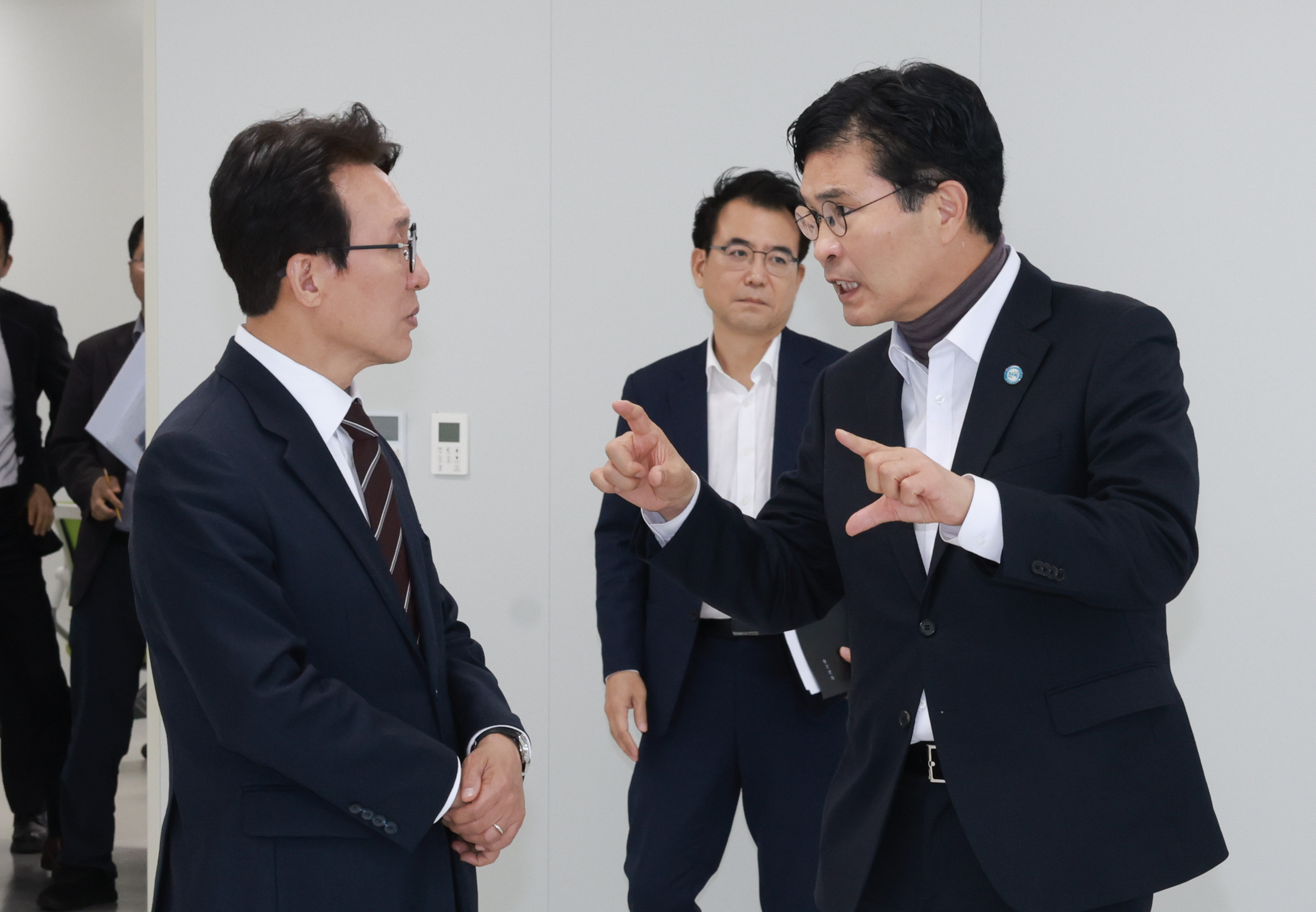 국회 메가성장특위 새만금 현장 간담회 이미지(4)