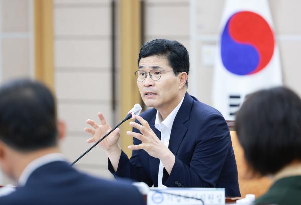 이원택 전북특별자치도지사 취임 첫 합동간부회의